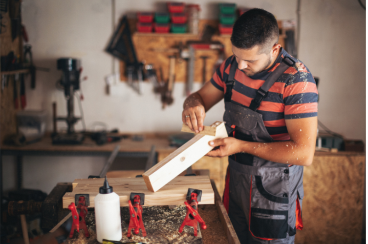How to Select the Right Wood Glue for Your Project | Midwest Dowel Blog